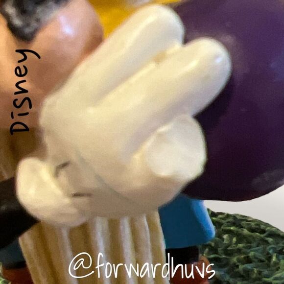 Disney Goofy Cookie Stamp | Rare | 1 of 2 - Picture 3 of 8